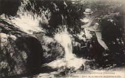 CPA Vittel Contrexeville Martogny Thuillieres Fund of the cascade of Goat Goat Rock