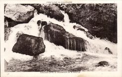 CPA Fontaine de las cascadas de Vaucluse cierran el nacimiento de la fuente