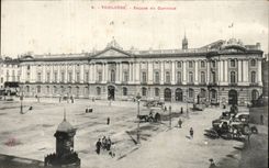 Toulouse - Facade du Capitole - CPA 