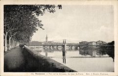 CPA Toulouse Vue sur la Garonne du quai St Pierre 