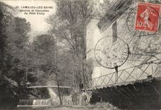 Lamalou les Bains - Source and Cascades of Small Vichy - CPA