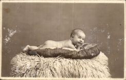 Bebe verdadero del nino de la foto