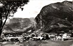 CPSM Thones the rock of Thones and Parmelan