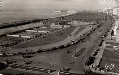 CPSM Diep^pe la explanada y el nuevo tenis del frente de mar