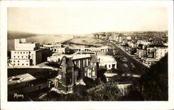 CPA Dieppe Le casino the beach and boulevards of Verdun and maritime