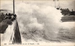 CPA Dieppe the pier one day of storm