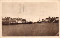 CPA Dieppe Entering of the port and cliff of Pollet