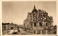 CPA tienen colegial el castillo y el ayuntamiento