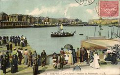 CPA Dieppe Le Pipe cleaner returning of walk