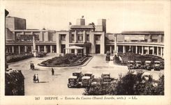 CPA Dieppe Entrance of the casino (Raoul Jourde)