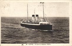 CPA Dieppe Arrival of the steamer Paris