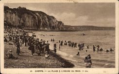 Dieppe it Beach per hour of the Bath - CPA