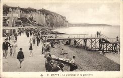 Dieppe it Walk and the Footbridge - CPA