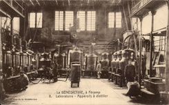 Fecamp benedictino - laboratorio - los aparatos tiene que destilar - CPA