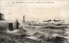CPA Le Havre Provence que entra al puerto por el tiempo pesado
