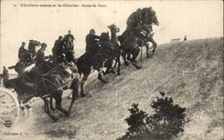 CPA Militaria the assembled artillery and obstacles Left the pit