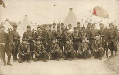 CPA Militaria Soldiers Camp of Sissonne