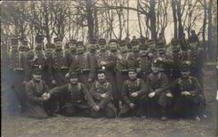 CPA Real photo Militaria Soldiers