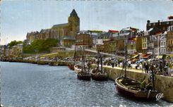 CPA Treport Le port y el St Jacques de la iglesia