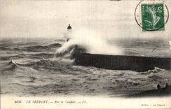 CPA Treport por el faro del faro de la tormenta