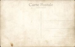 CPA Real photo Militaria Soldiers crevards on the way for soup 1932