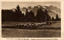 CPA Servoz and the chain of Mont Blanc pastoral Symphony close to the throats of Doisaz