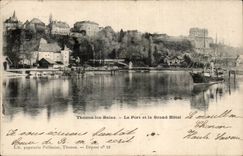 CPA Thonon les Bains the port and the large hotel