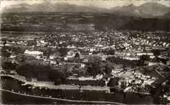 CPA Thonon les Bains View air on the port the city and the tooth of Oche