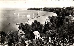 CPA Thonon les Bains the port and sailing ships on the lake Leman