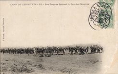 CPA Camp of Cercottes Dragons forming the park of the Militaria horses