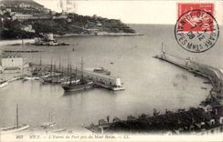 El entrar de CPA Niza del puerto tomado del montaje del boro