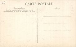 CPA Paris a 9 heures du soir L'eclairage Rue du Bac et rue de l'universite a l'accetylene Crue de la Seine Inondation