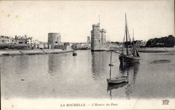 El entrar de CPA La Rochelle del puerto