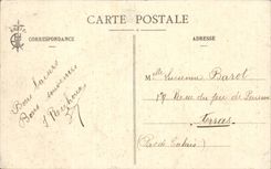 CPA Folklore Costume Reads rich Breton field has small Morbihan spindles