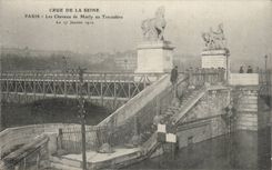 Raw CPA Paris of the Seine Flood of January 1910 horses of Marly to Trocadero