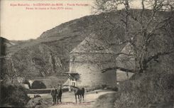 CPA St leonard des Bois Vue de Narbonne Ferme de Linthe et fuie 