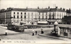CPA Tours La place du palais de justice 