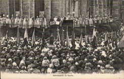 CPA Chartres Festivals mariales June 6th  1927 With the return of the procession the cardinal Legate blessing crowd