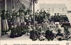 CPA Roscoff Le sanatorium Groups children under courtyard TOP Health