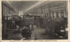 CPA Creusot Factories Schneider Workshop of artillery assembly of the Turrets