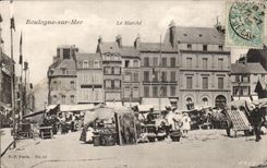 CPA Boulogne on Mer Le market