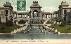 CPA Marseille Le palais de Longchamp La facade