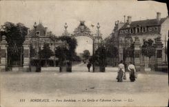 CPA Bordeaux Park of Bordeaux the grid and the Carnot avenue