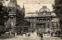 CPA Paris Le law courts the grid of honor on the left Sainte the Vault