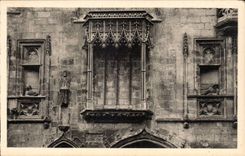 Detalle del corazon de Jacques del hotel de CPA Bourges del ataque frontal