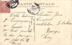 CPA Bourges interior de los cuarteles capturan a infanteria de Militaria