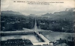 CPA Grenoble View the bridge of France and the course Saint Andre Seen from of the garden of the Dolphins