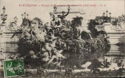 CPA Bordeaux Groups Monument of the Of Gironde ones