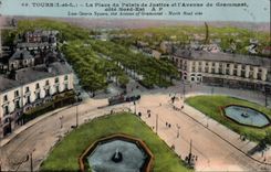 CPA Tours La place du palais de justice et l'avenue de Grammont cote Nord Est 