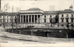 CPA Tours Le Palais de justice